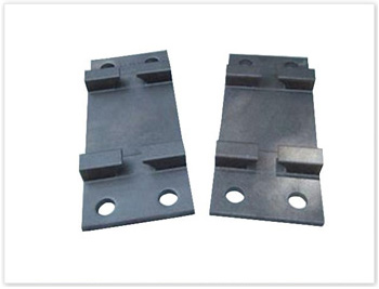 Rail tie plate by casting 